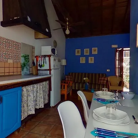 Villa Remarkable 4-bed La Laguna