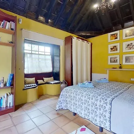 Villa Remarkable 4-bed La Laguna (Tenerife)