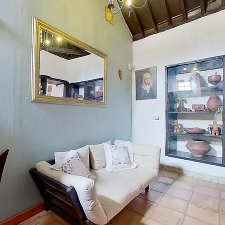 Remarkable 4-bed Vila *